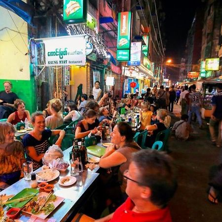 20Th Street Hostel Yangon Exterior photo