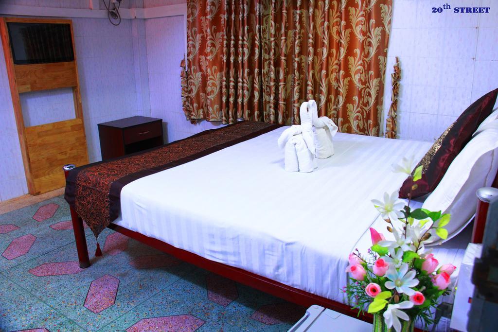 20Th Street Hostel Yangon Exterior photo