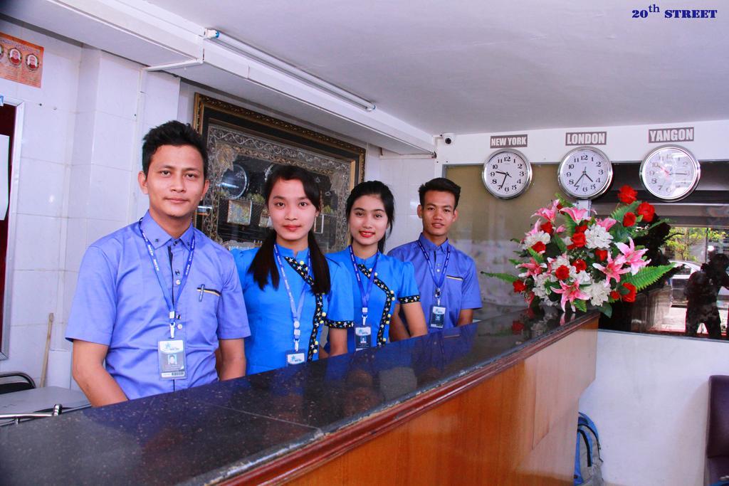 20Th Street Hostel Yangon Exterior photo
